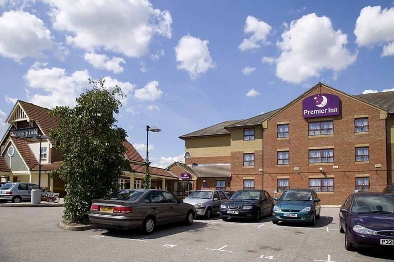 Premier Inn Premier Inn Southend Airport Ngoại thất bức ảnh