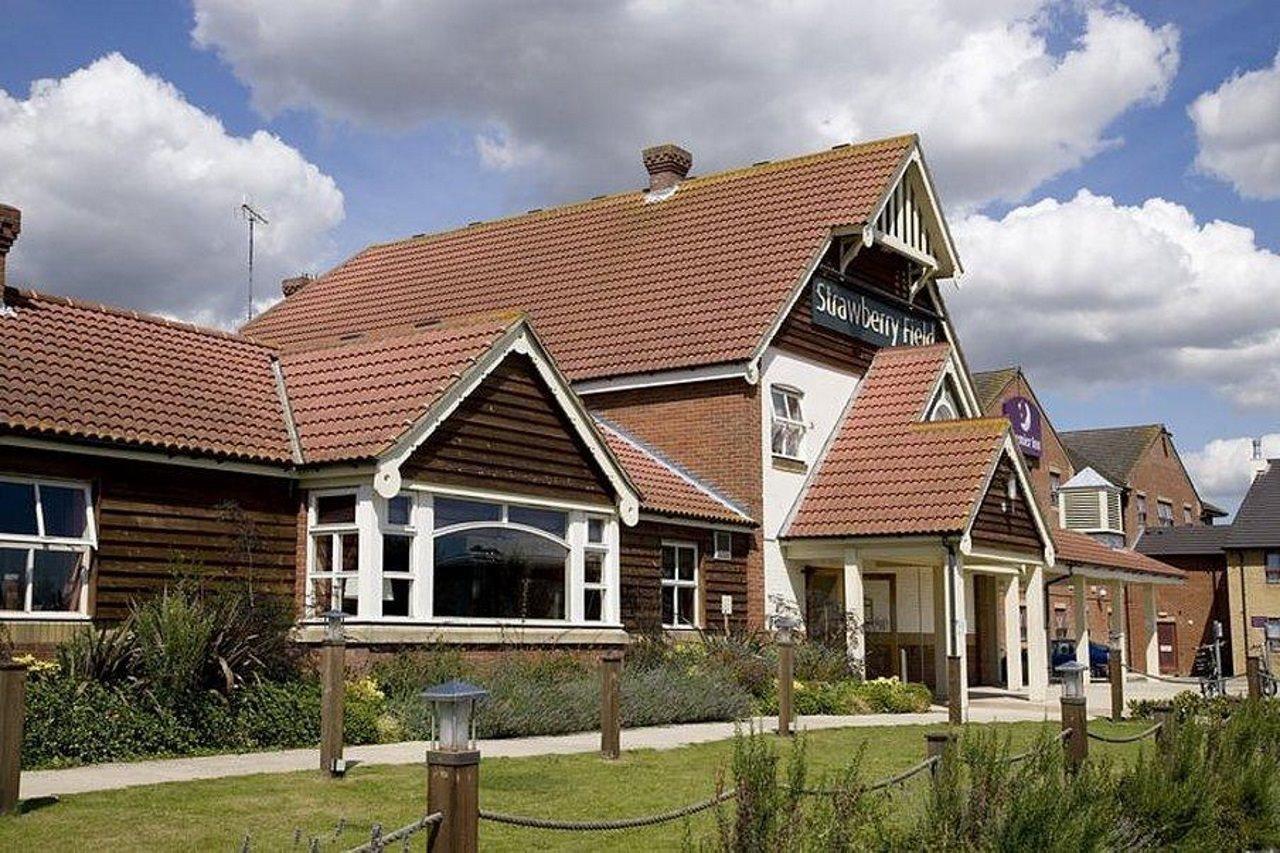 Premier Inn Premier Inn Southend Airport Ngoại thất bức ảnh