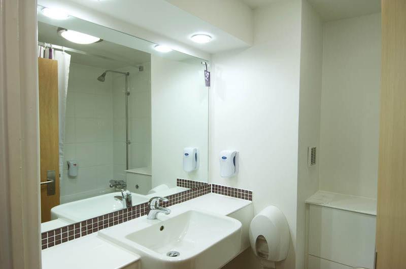 Premier Inn Premier Inn Southend Airport Ngoại thất bức ảnh